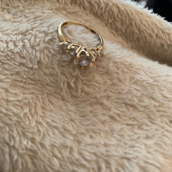 10 k real good wedding ring